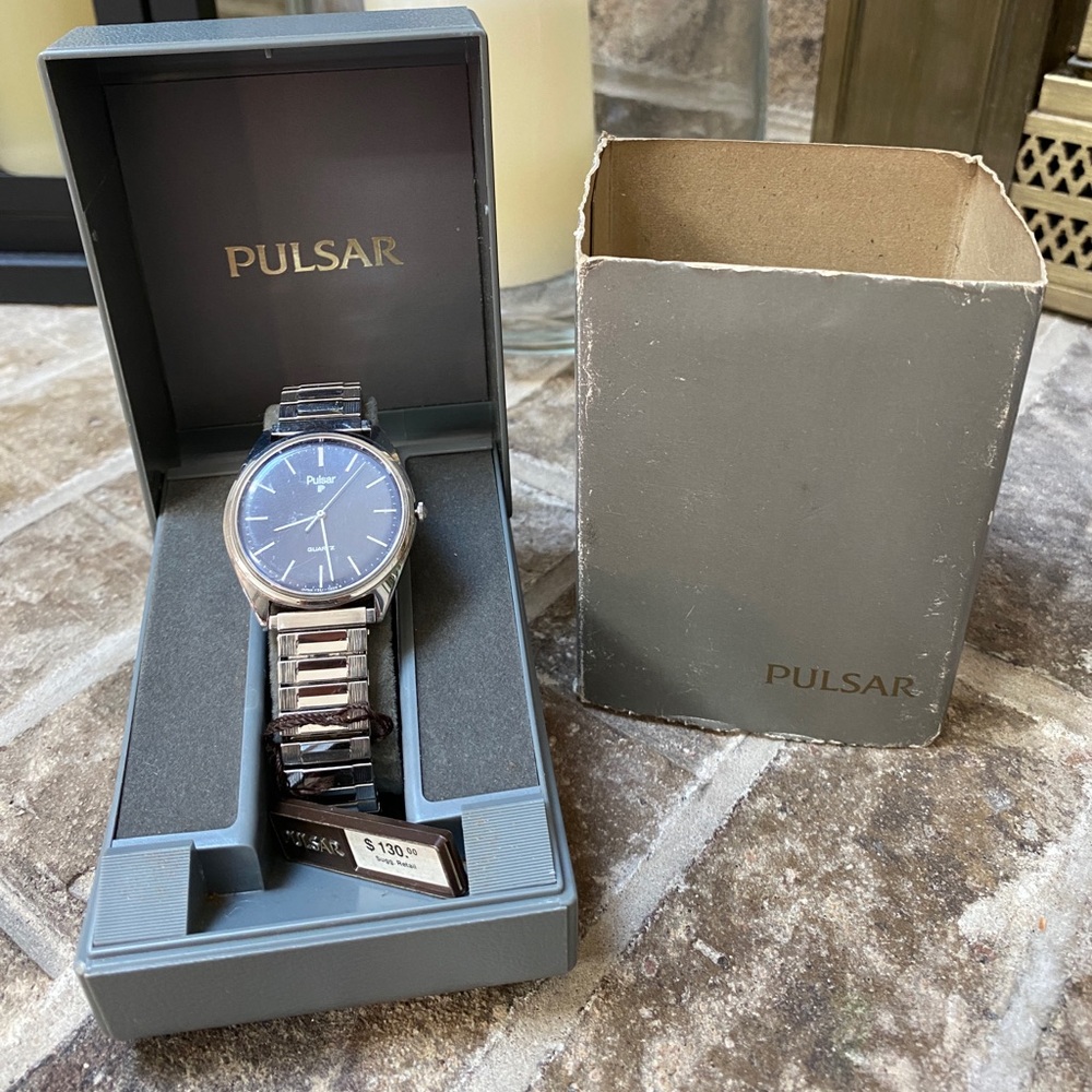 NEW PULSAR Quartz Watch Retro Stainless Steel
